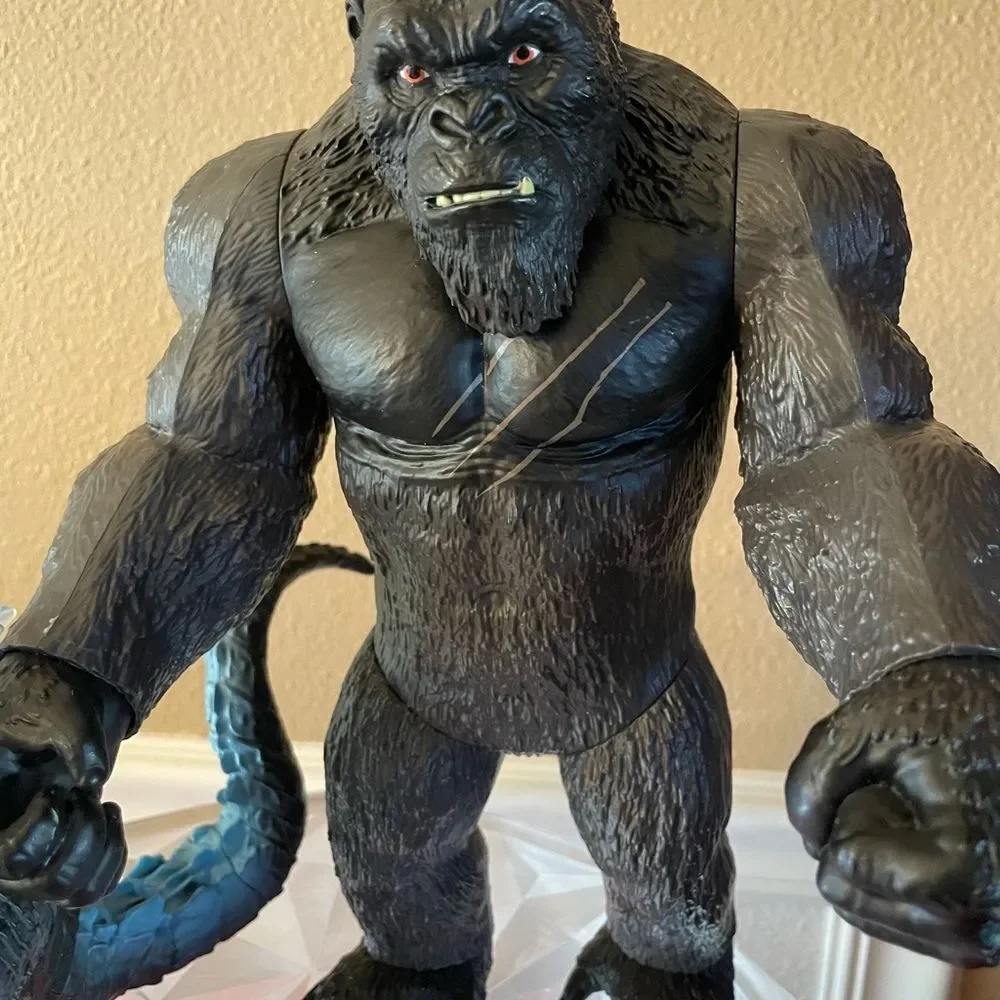 2020 Legendary King Kong and Godzilla Figure